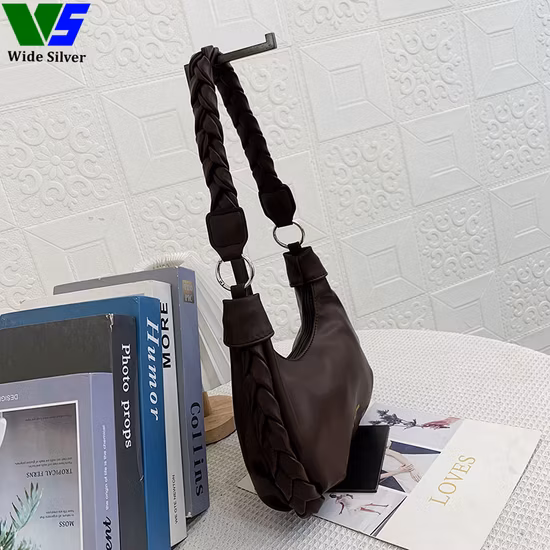 Breite silberne Sommertaschen im Morden-Stil für Damen 2023 Hobo-Taschen aus Leder